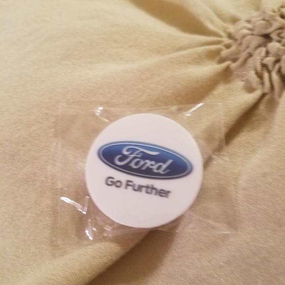 3M Accessories - Free w/any purchase!- Ford Pop Socket
